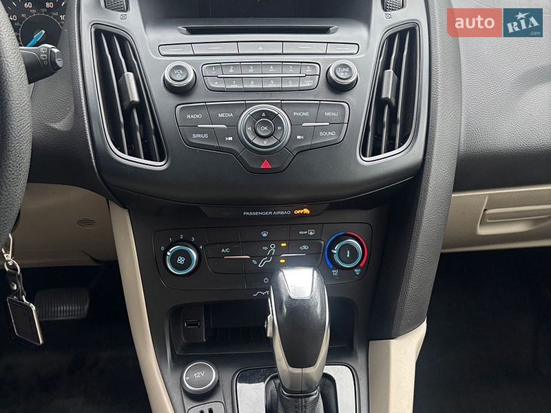 Хэтчбек Ford Focus 2015 в Днепре