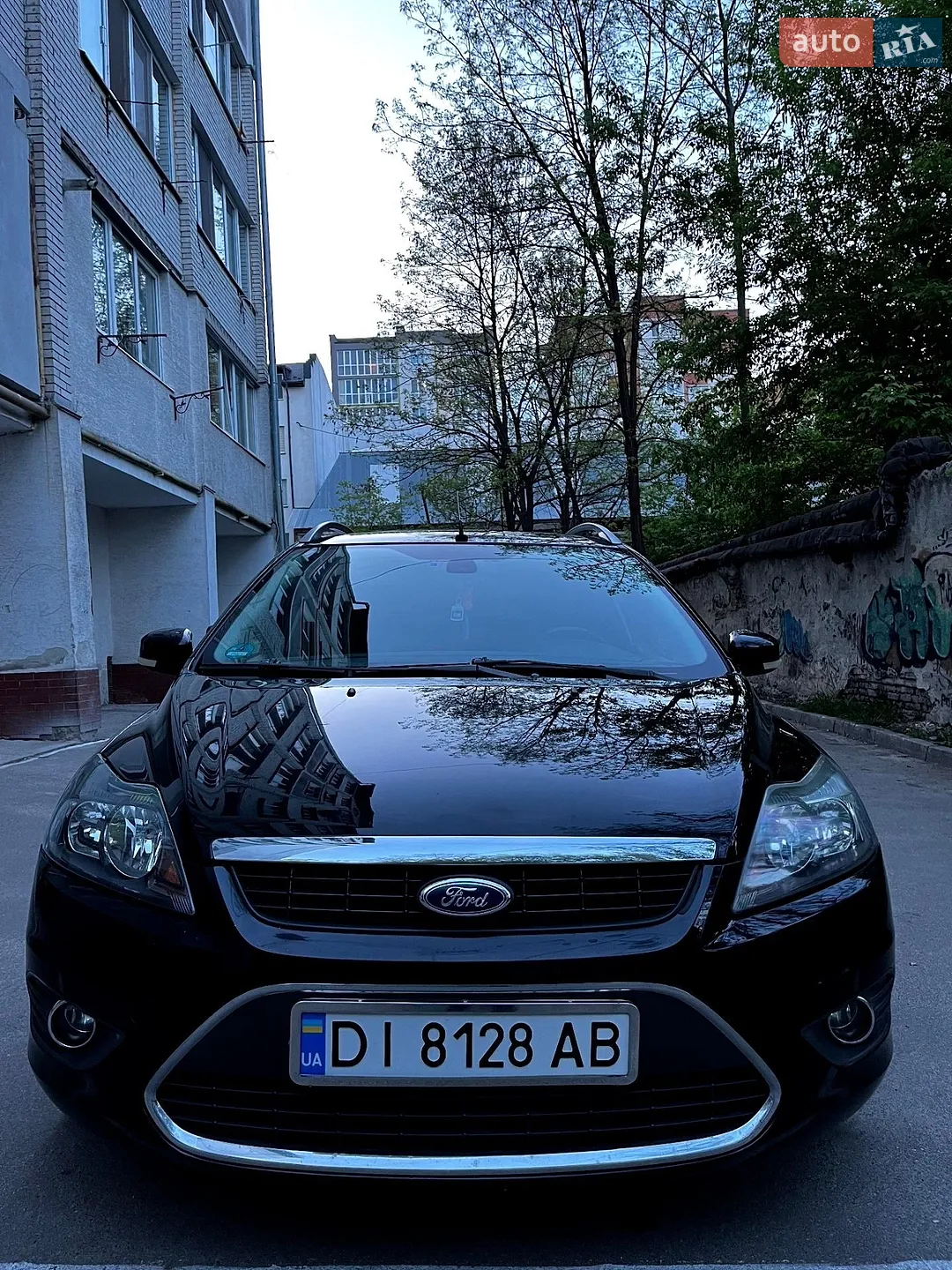 2010 Ford Focus - мініатюра 2