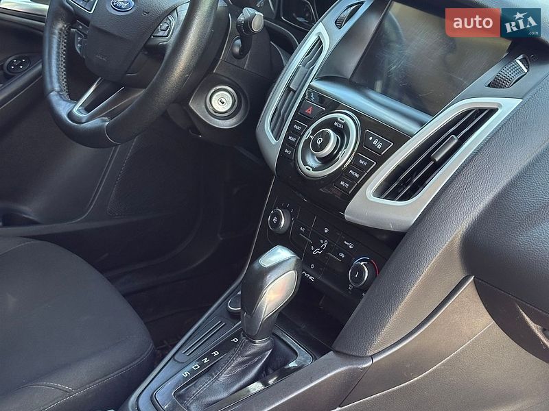 Седан Ford Focus 2015 в Смеле