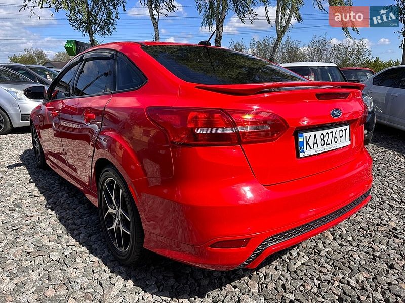 Седан Ford Focus 2015 в Смеле