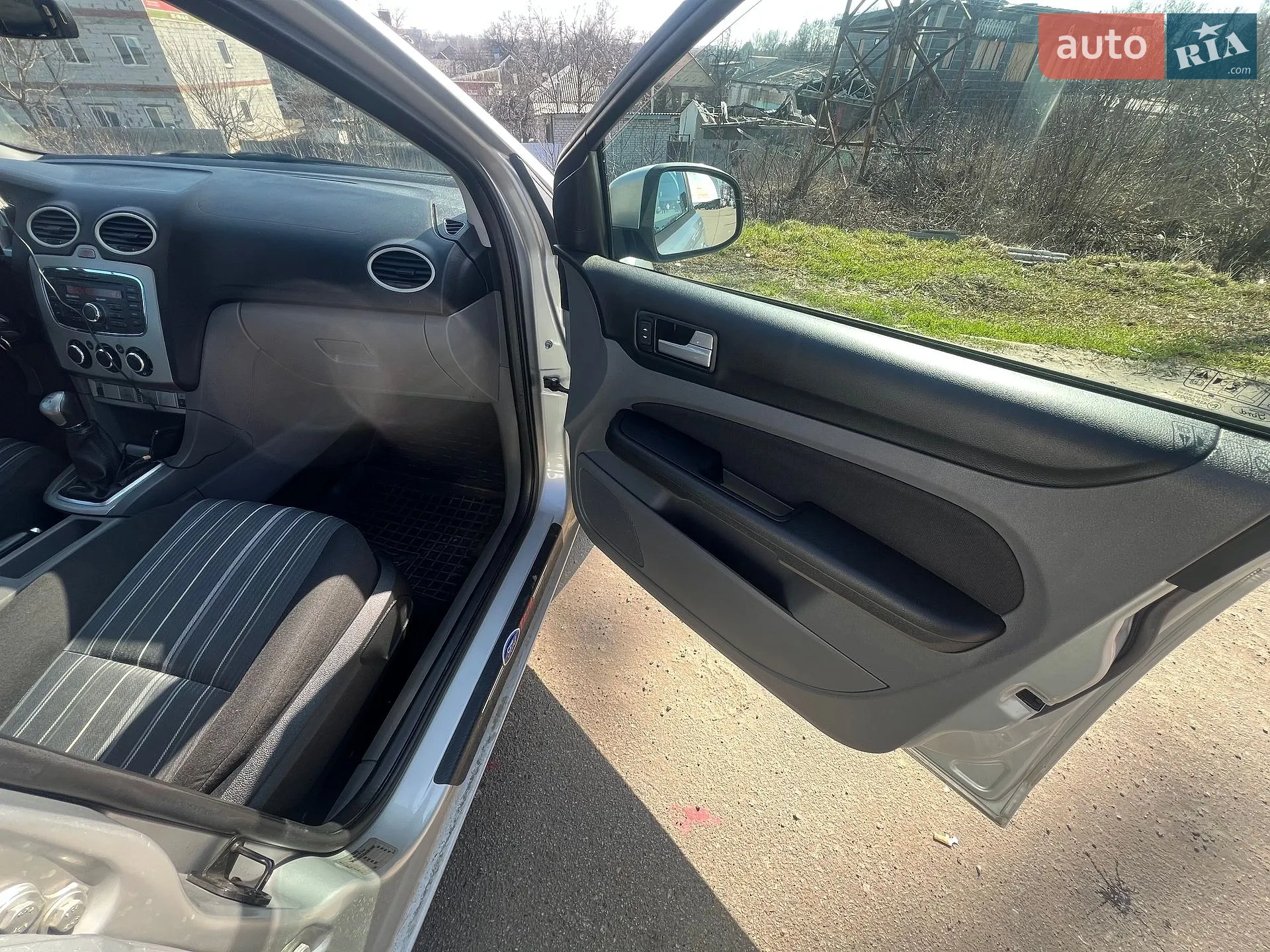 2010 Ford Focus - мініатюра 13