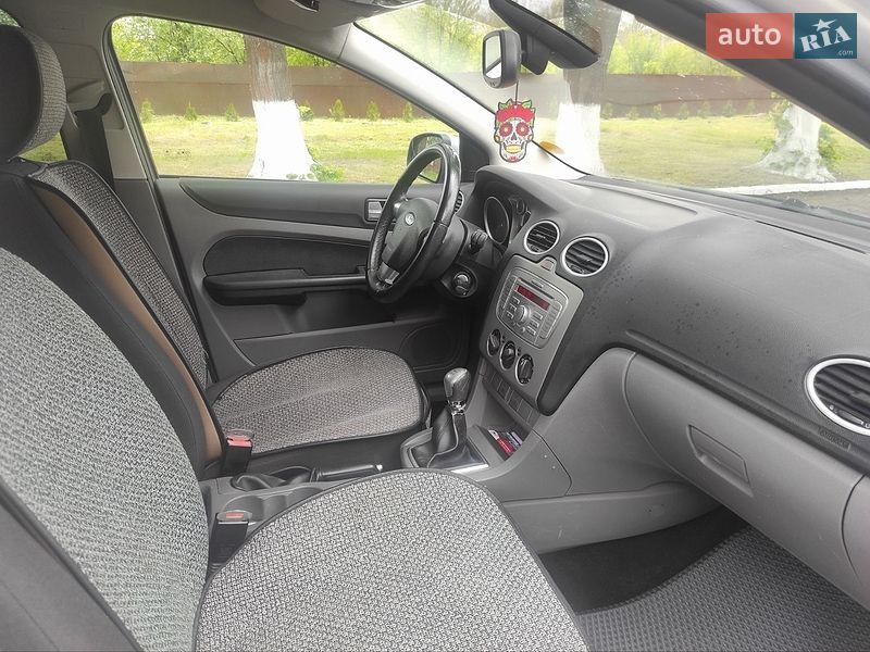 Хэтчбек Ford Focus 2009 в Черновцах
