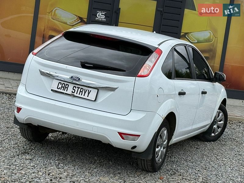 Хэтчбек Ford Focus 2011 в Стрые