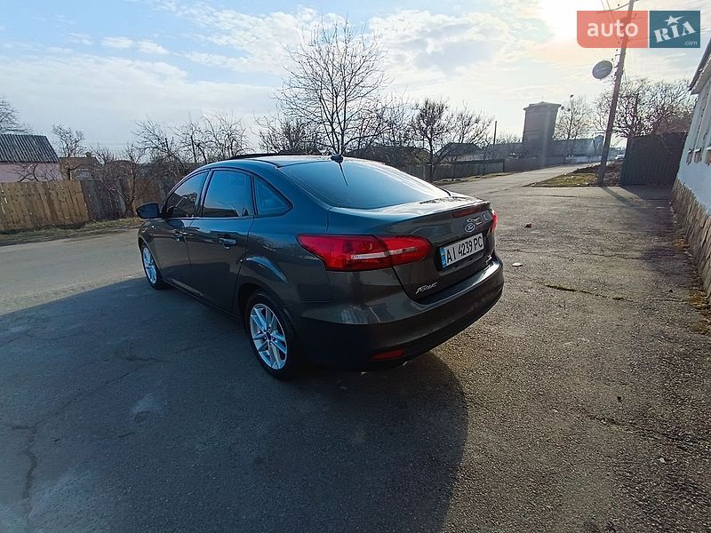 Седан Ford Focus 2015 в Бородянке