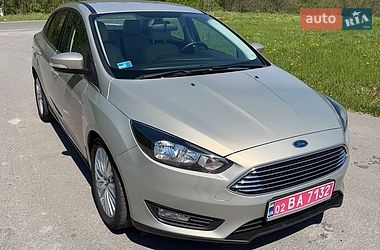 Седан Ford Focus 2015 в Вінниці