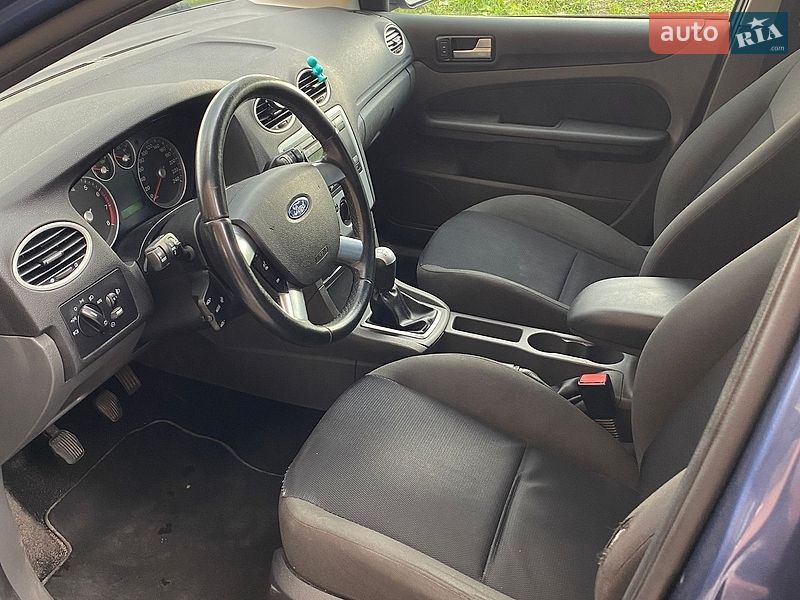 Універсал Ford Focus 2005 в Золочеві