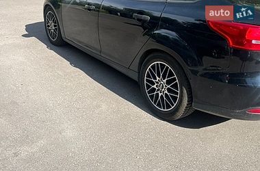 Седан Ford Focus 2015 в Киеве