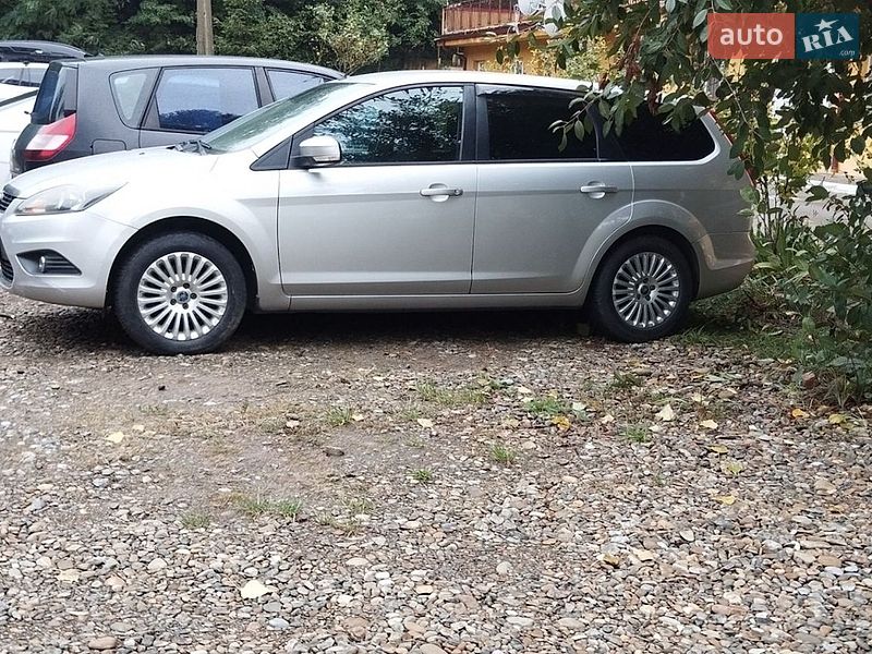 Універсал Ford Focus 2010 в Чернівцях