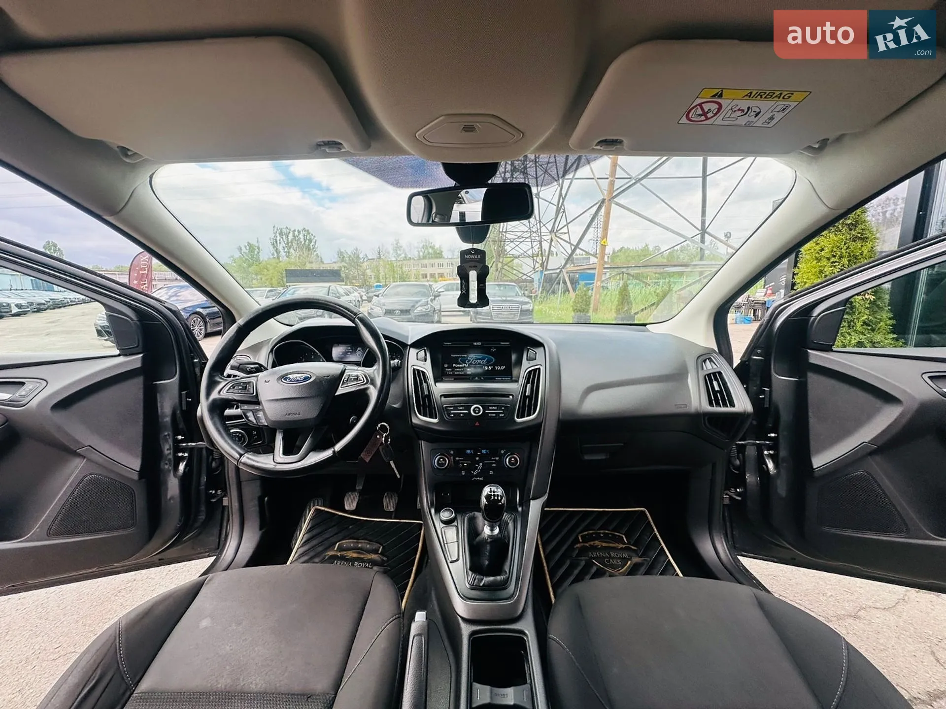 2015 Ford Focus - мініатюра 18