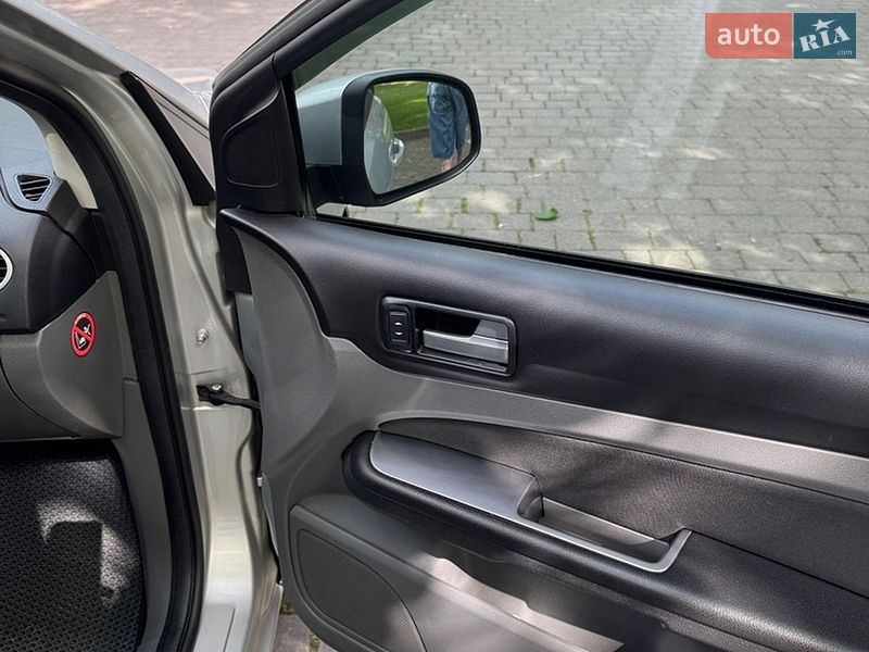 Универсал Ford Focus 2010 в Брошневе-Осаде фото 5 Универсал Ford Focus 2010 в Брошневе-Осаде