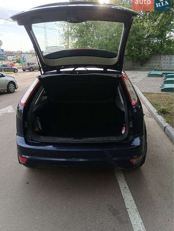 Хетчбек Ford Focus 2011 в Києві