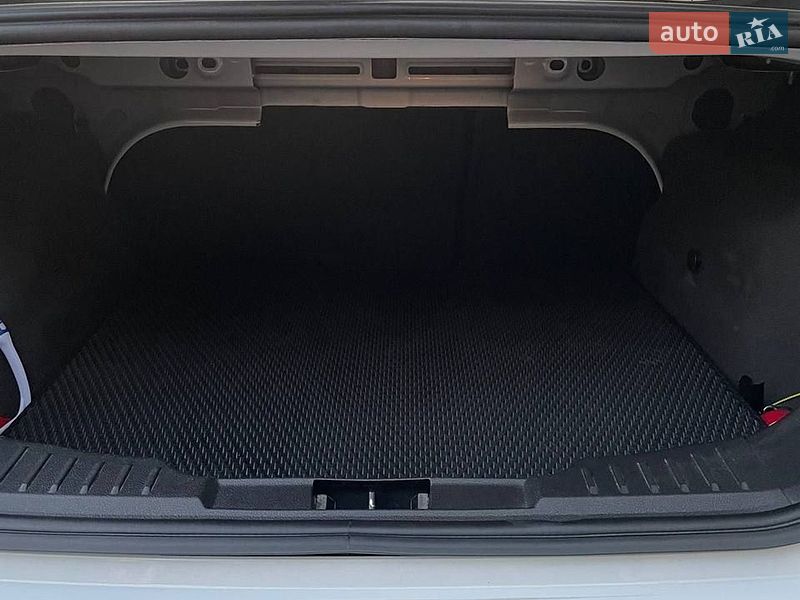 Седан Ford Focus 2015 в Кривому Розі фото 5 Седан Ford Focus 2015 в Кривому Розі