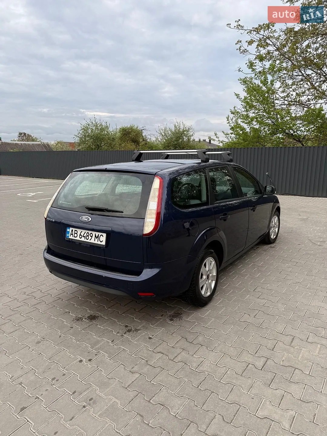 2010 Ford Focus - мініатюра 4