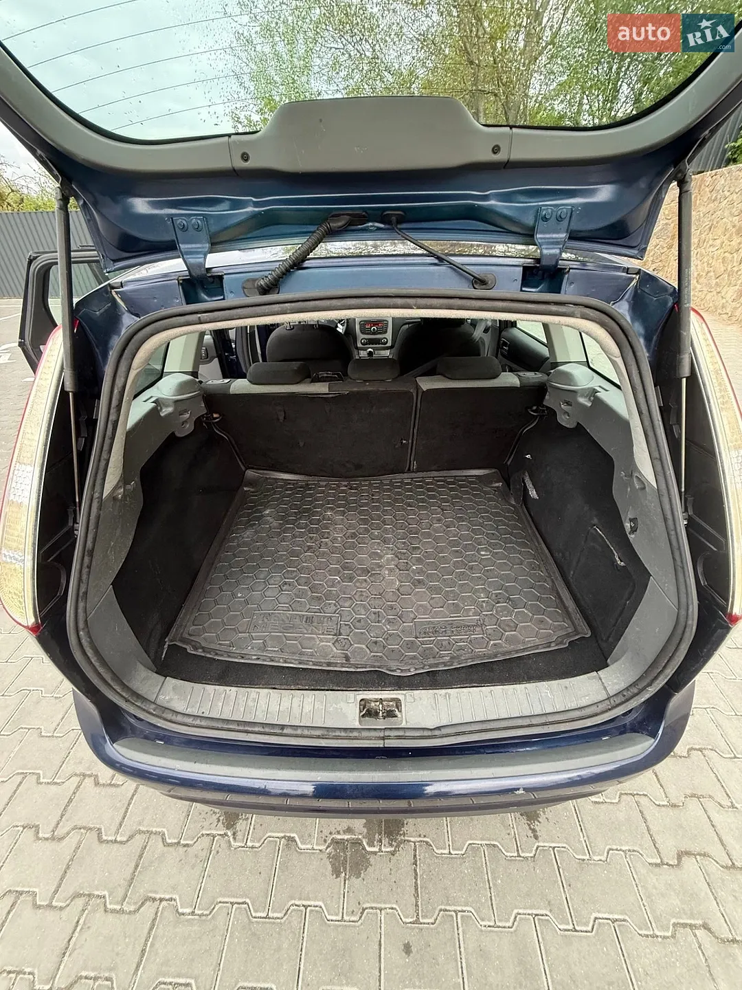 2010 Ford Focus - мініатюра 17