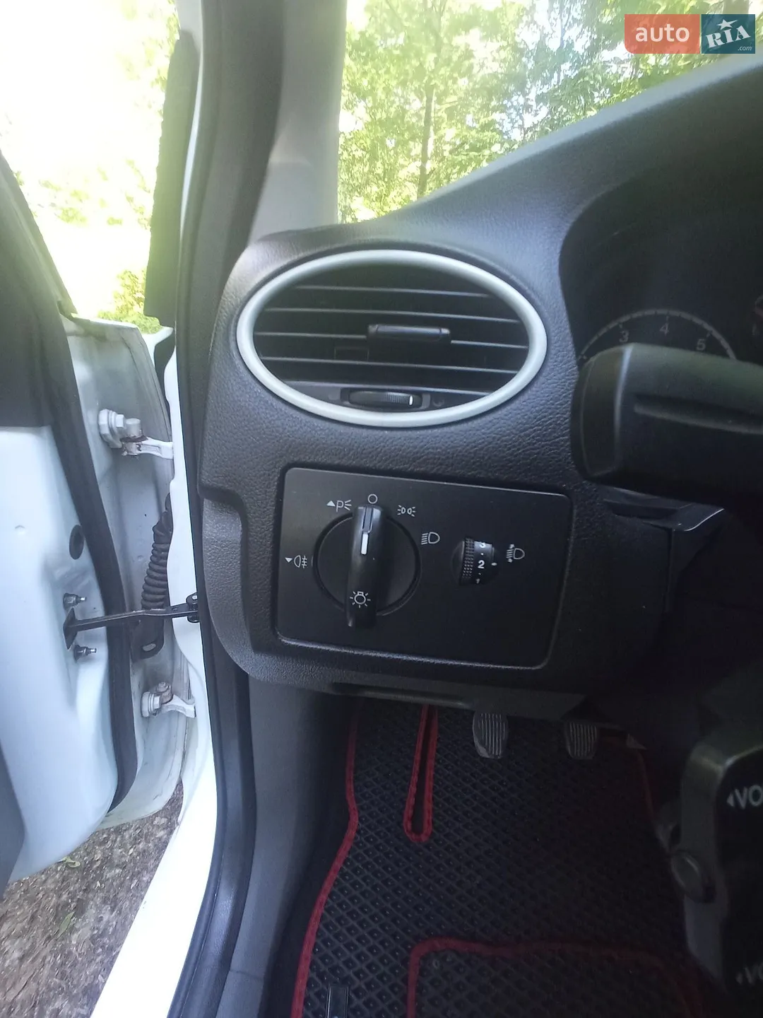2011 Ford Focus - мініатюра 18