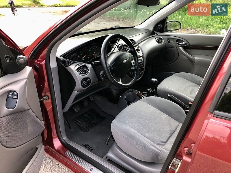 Седан Ford Focus 1999 в Харькове