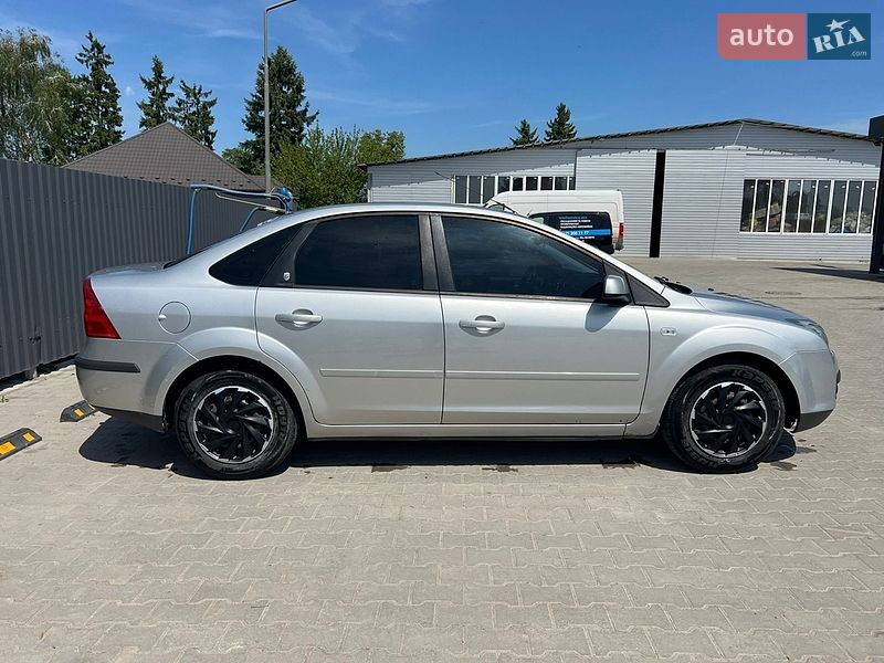 Седан Ford Focus 2005 в Теофіполі