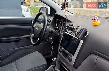 Хэтчбек Ford Focus 2010 в Львове