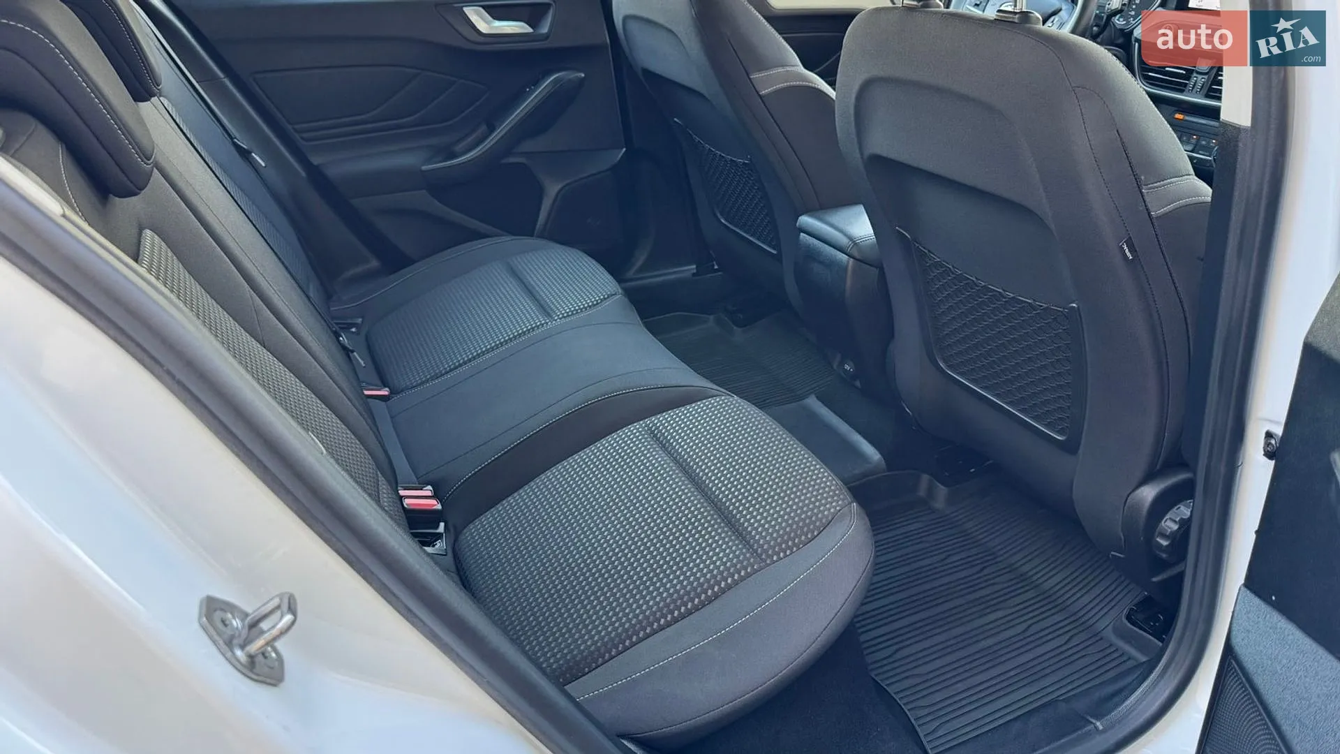 2020 Ford Focus - мініатюра 7