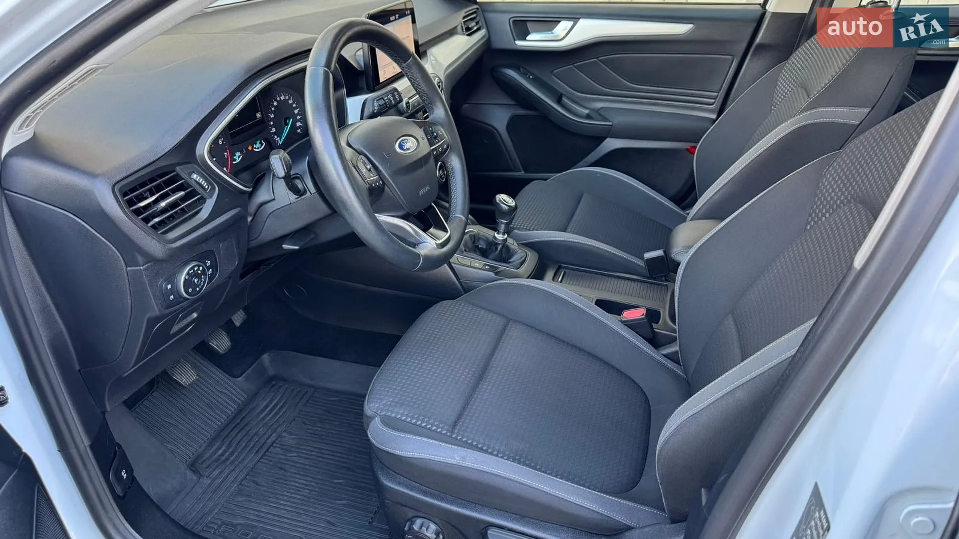 2020 Ford Focus - мініатюра 12