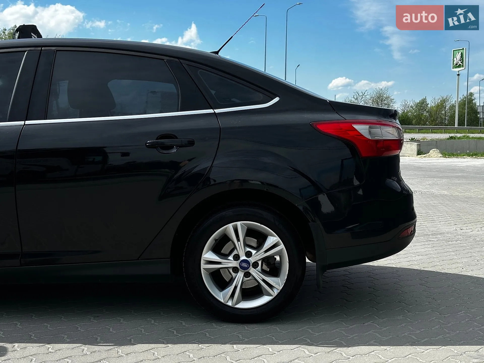 2011 Ford Focus - мініатюра 8