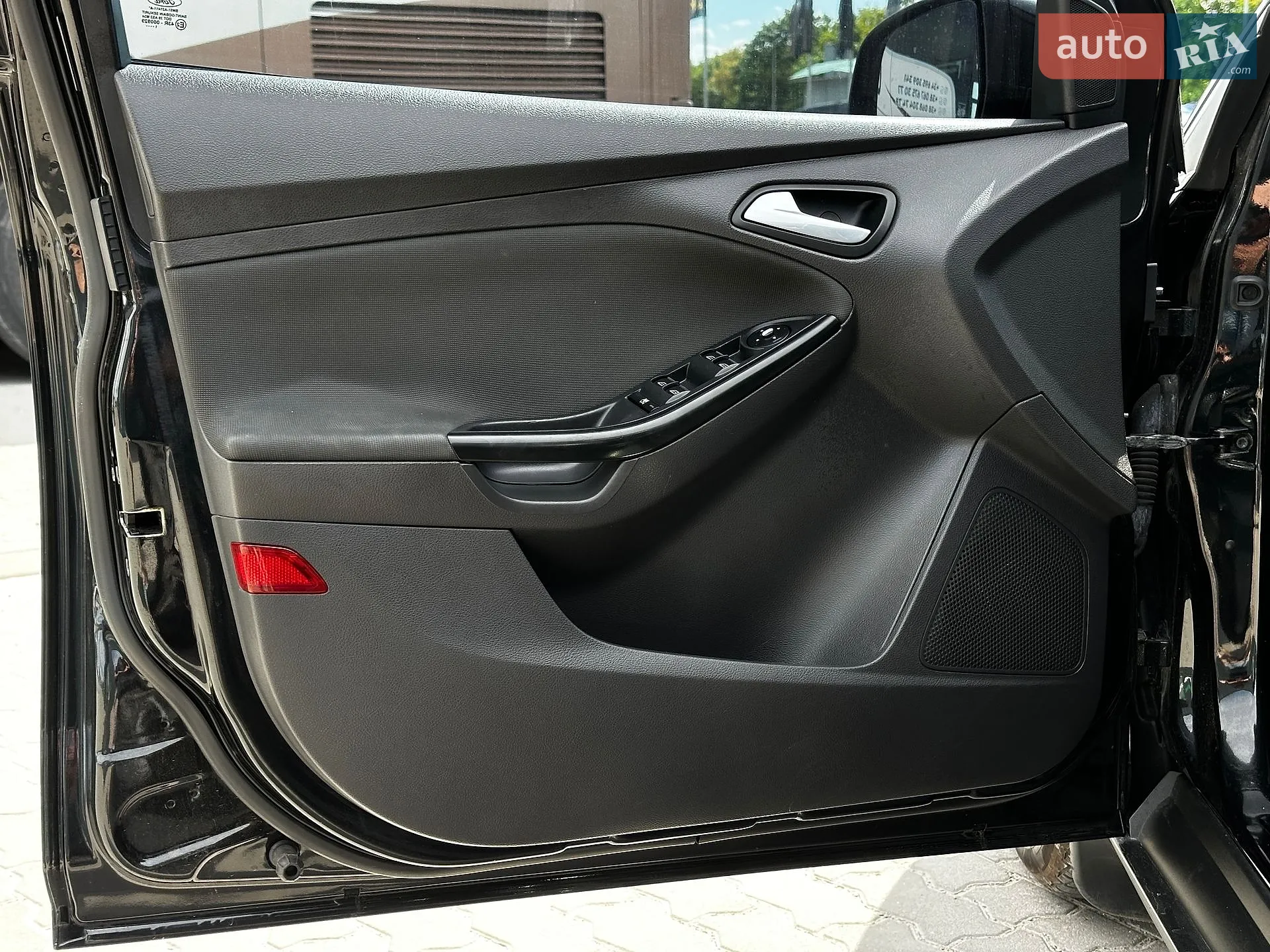 2011 Ford Focus - мініатюра 18