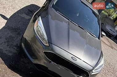 Седан Ford Focus 2015 в Полтаве