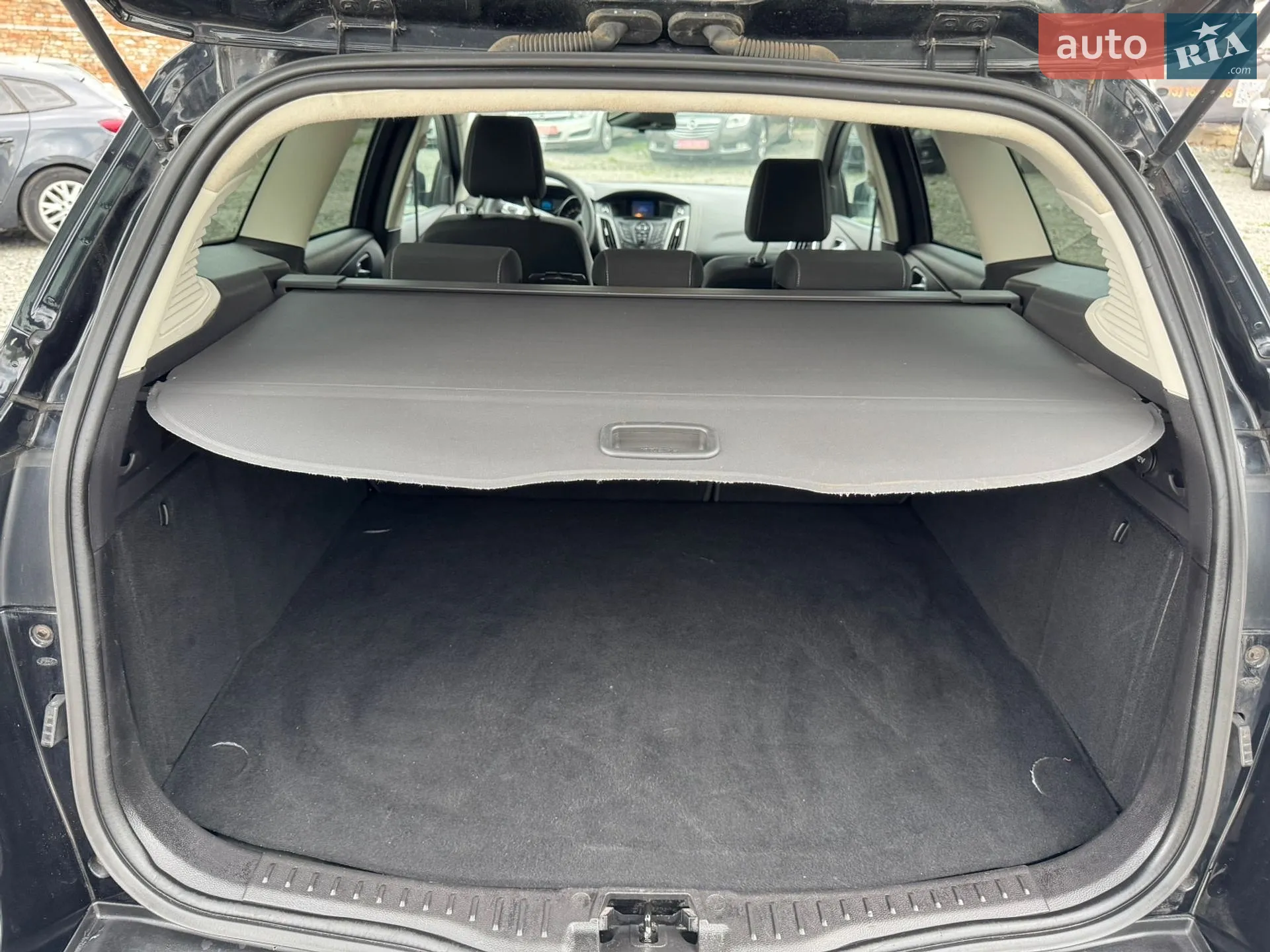 2011 Ford Focus - мініатюра 20