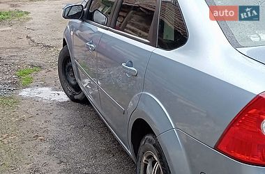 Седан Ford Focus 2007 в Полонном