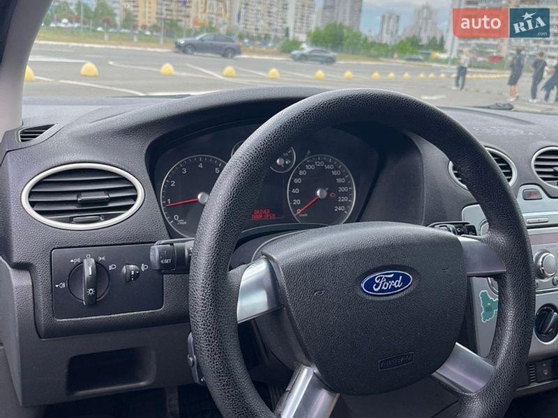 Хэтчбек Ford Focus 2007 в Киеве фото 6 Хэтчбек Ford Focus 2007 в Киеве