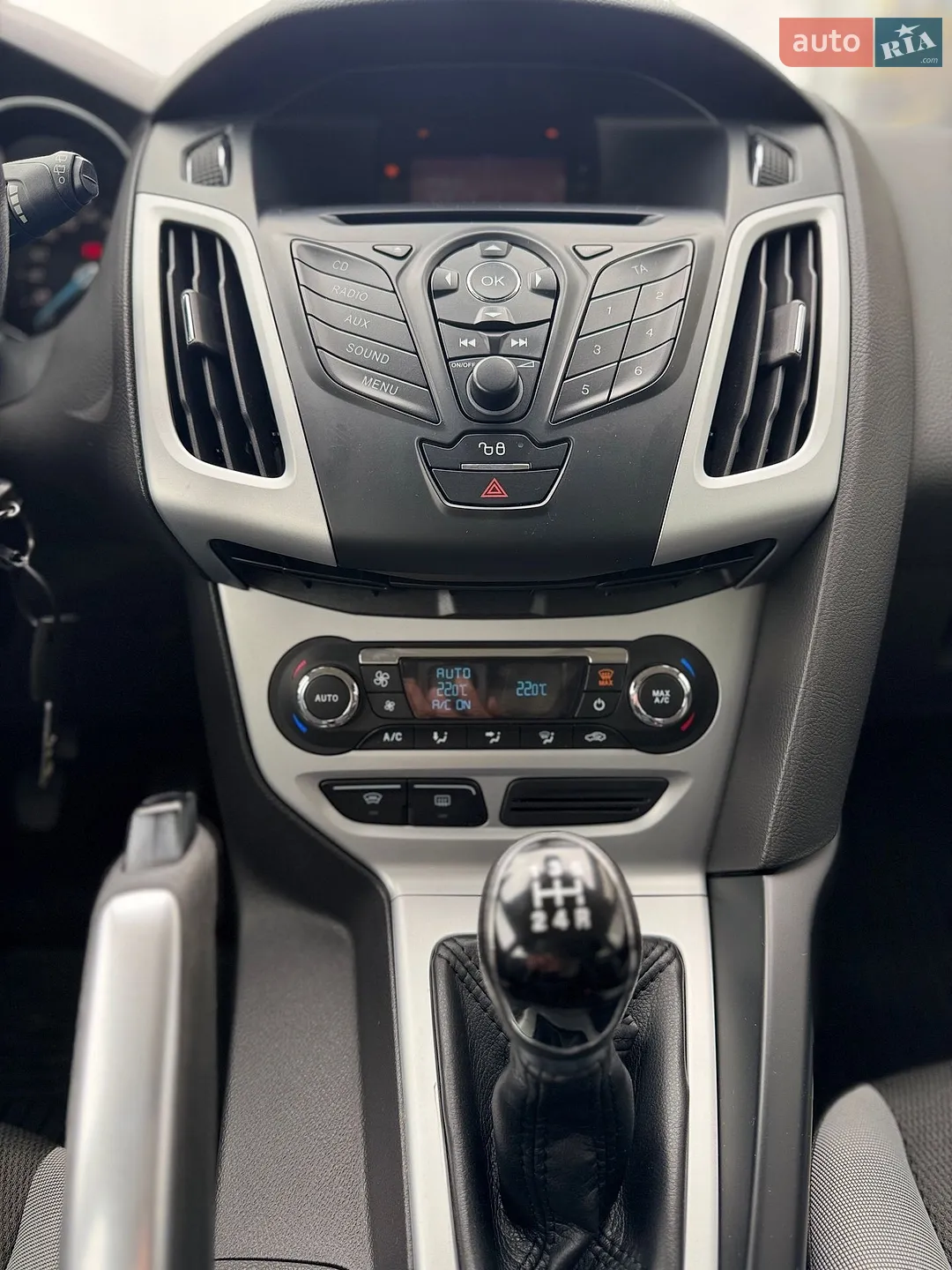 2011 Ford Focus - мініатюра 25