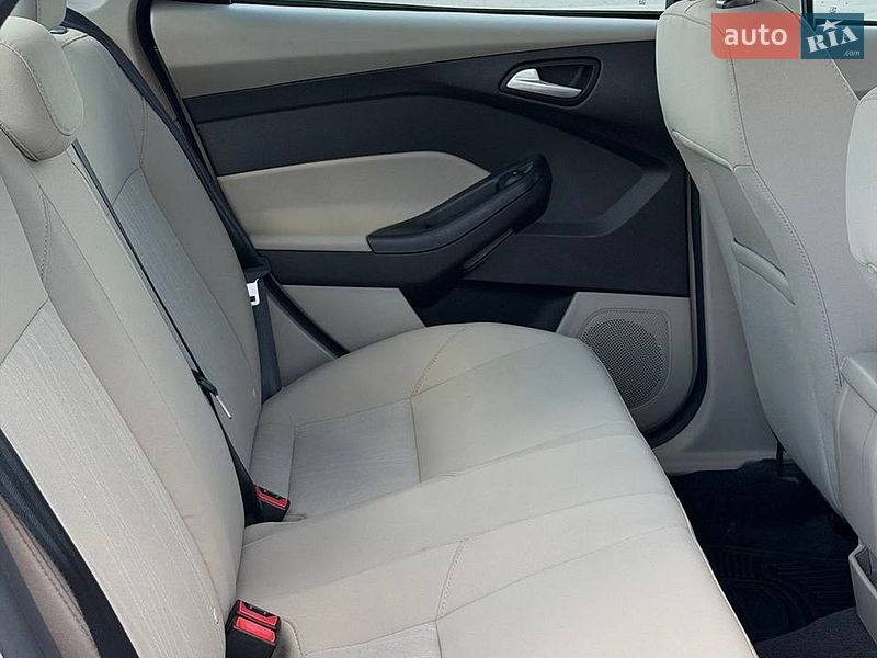 Седан Ford Focus 2016 в Львові