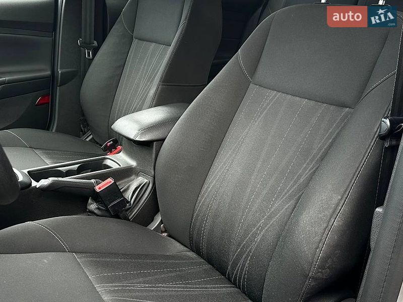 Седан Ford Focus 2016 в Николаеве фото 12 Седан Ford Focus 2016 в Николаеве