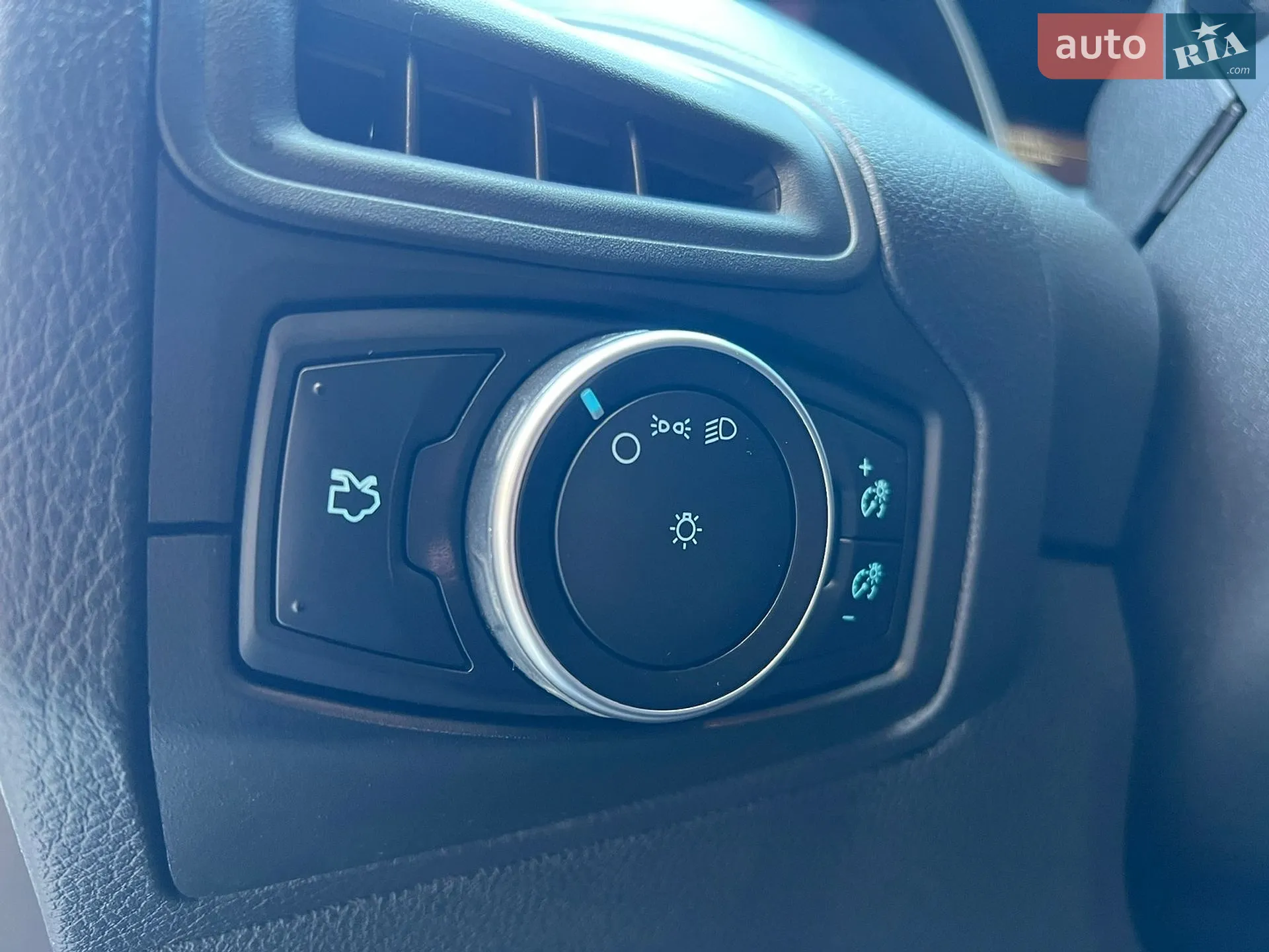 2015 Ford Focus - мініатюра 10