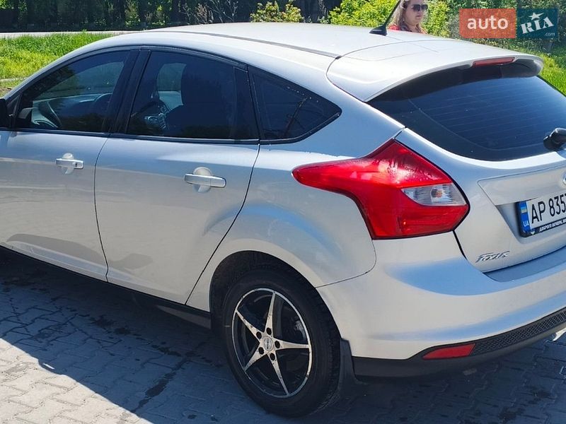 Хэтчбек Ford Focus 2011 в Христиновке