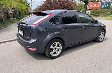 Хэтчбек Ford Focus 2010 в Василькове