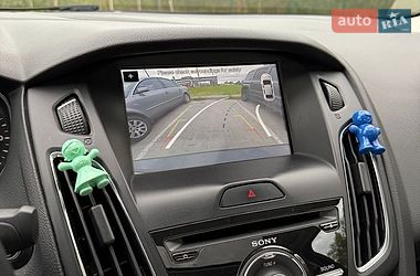 Седан Ford Focus 2017 в Львові