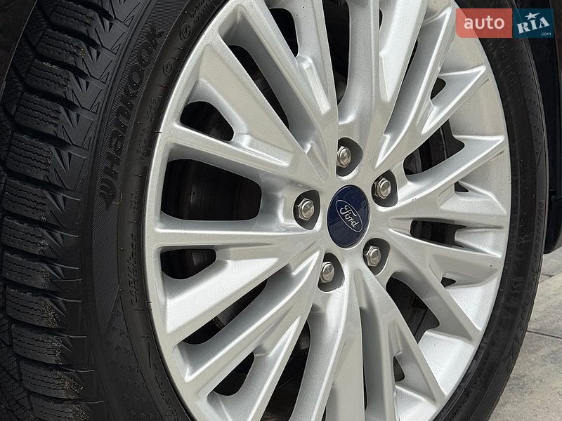 Седан Ford Focus 2017 в Львові