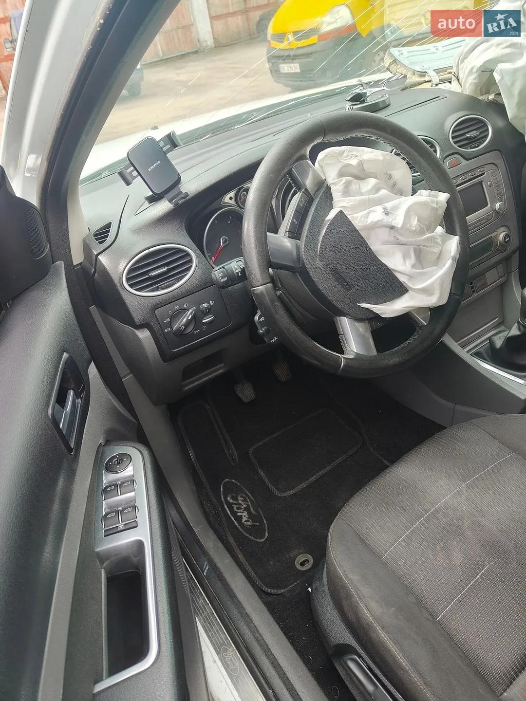 2010 Ford Focus - мініатюра 11
