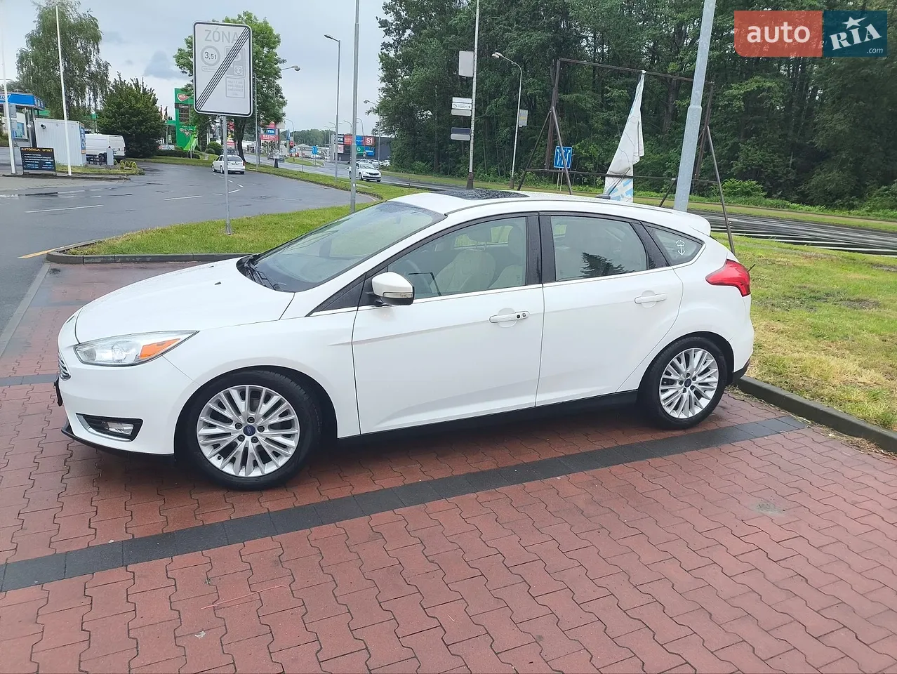 2015 Ford Focus - мініатюра 16