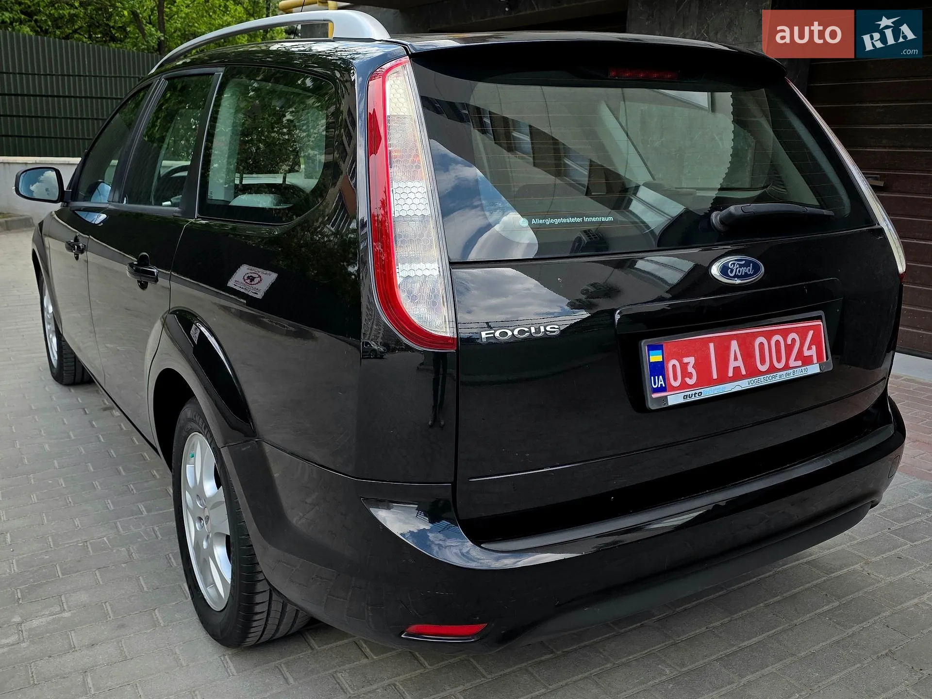 2010 Ford Focus - мініатюра 10
