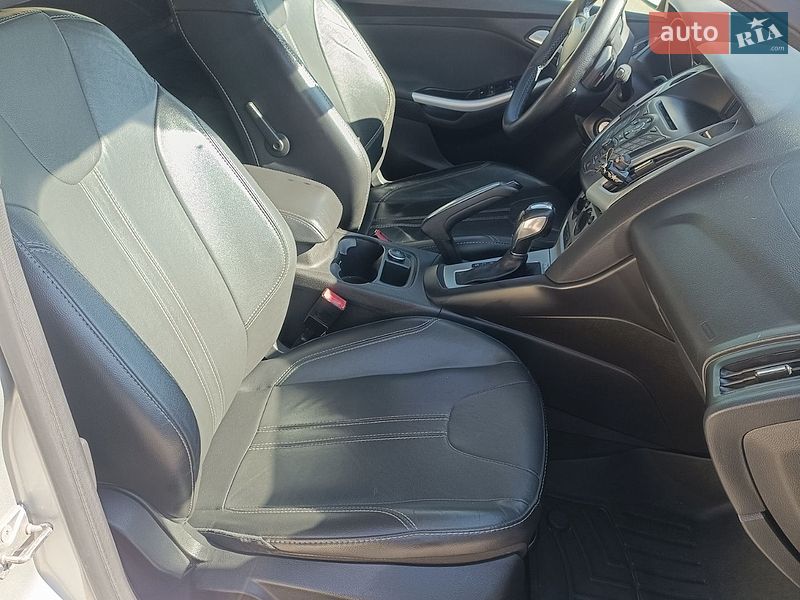Хетчбек Ford Focus 2012 в Острозі