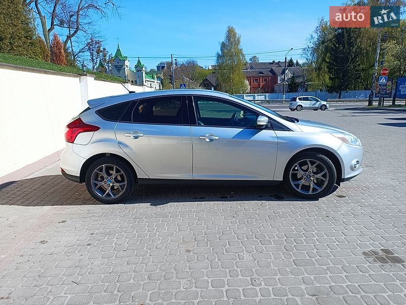 Хетчбек Ford Focus 2012 в Острозі