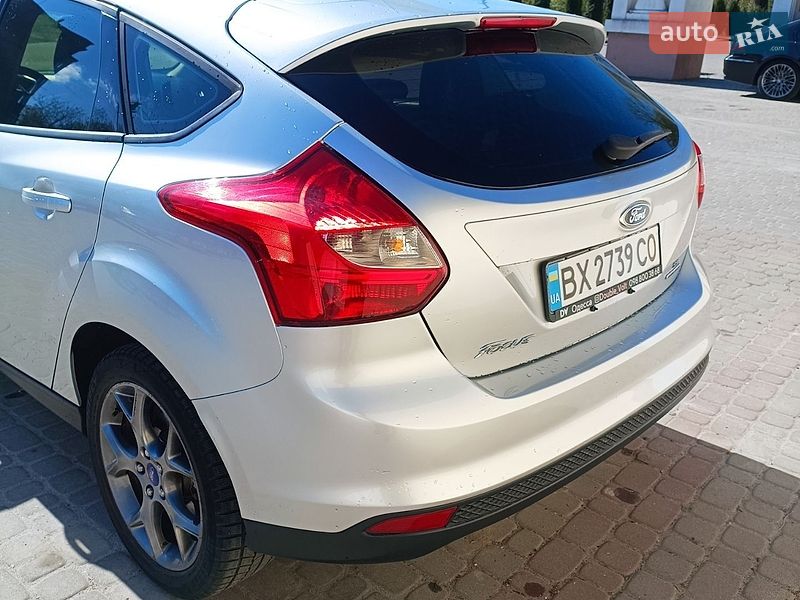 Хетчбек Ford Focus 2012 в Острозі