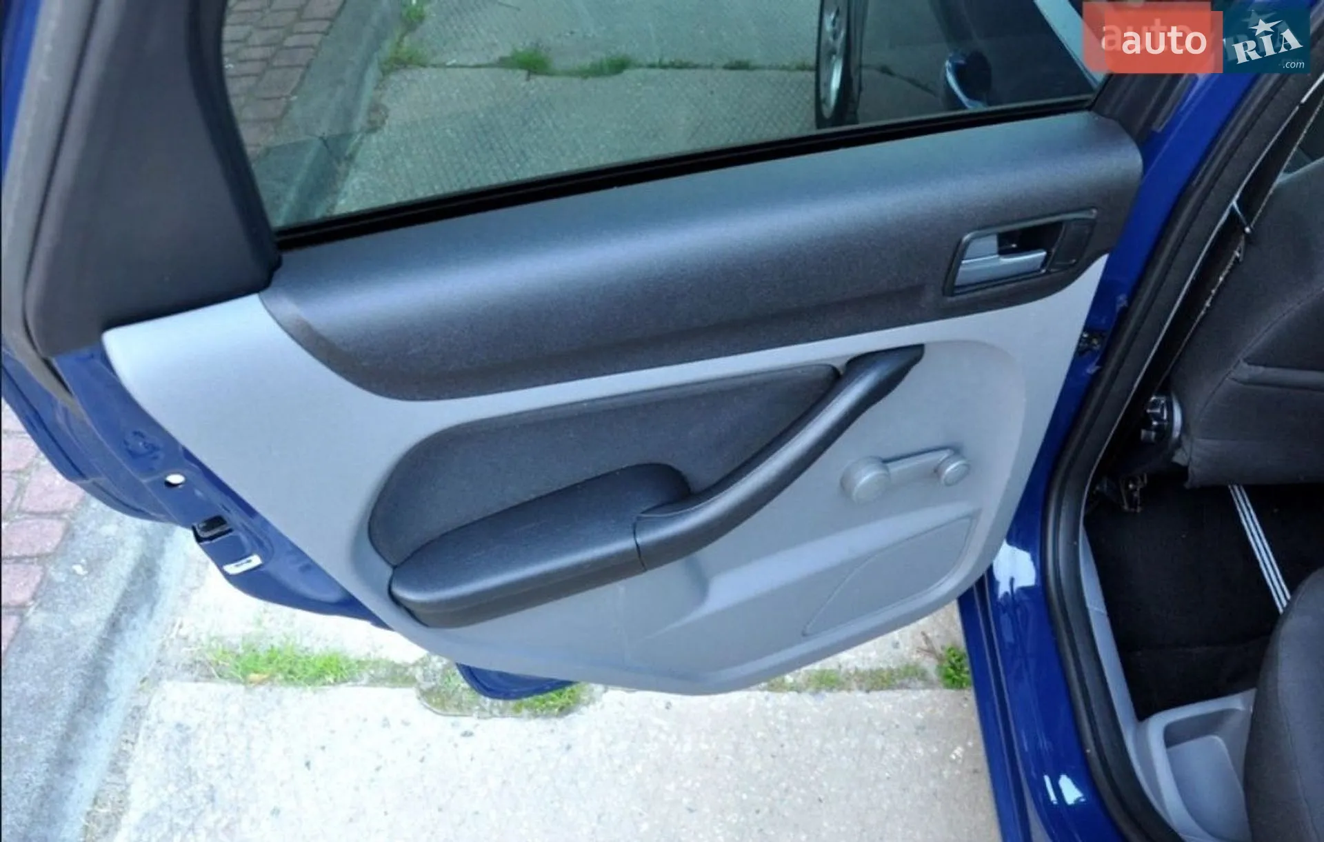2010 Ford Focus - мініатюра 14