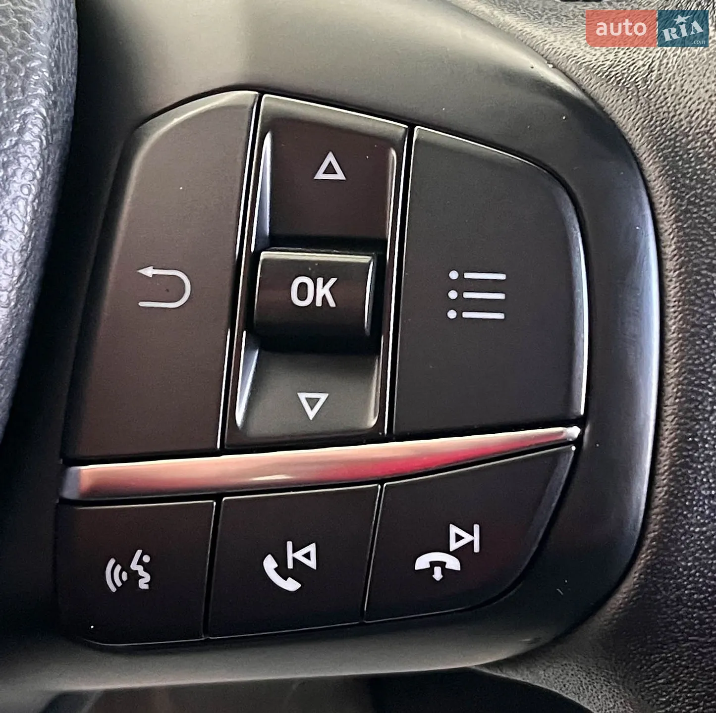 2018 Ford Focus - мініатюра 16