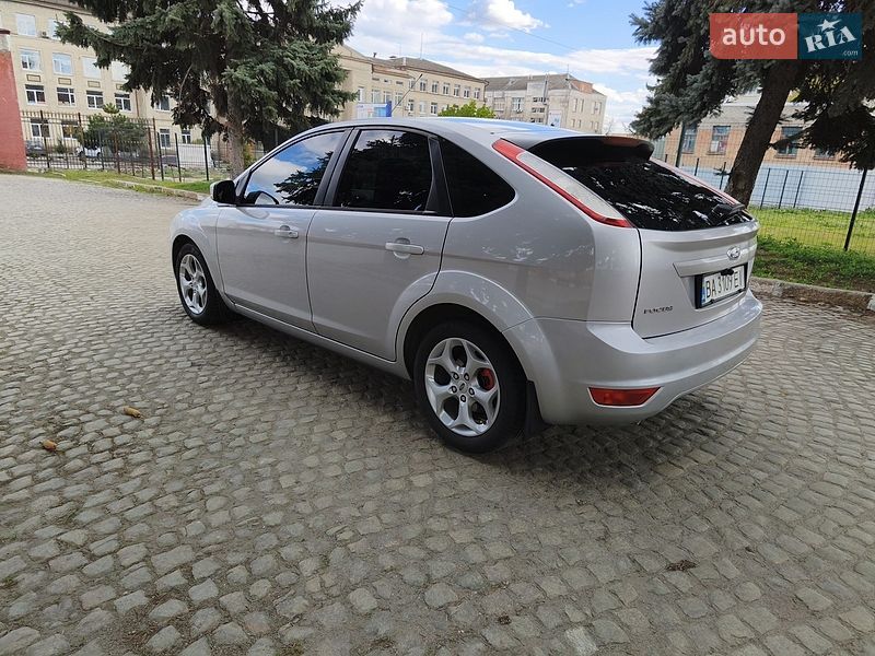 Хэтчбек Ford Focus 2009 в Кропивницком