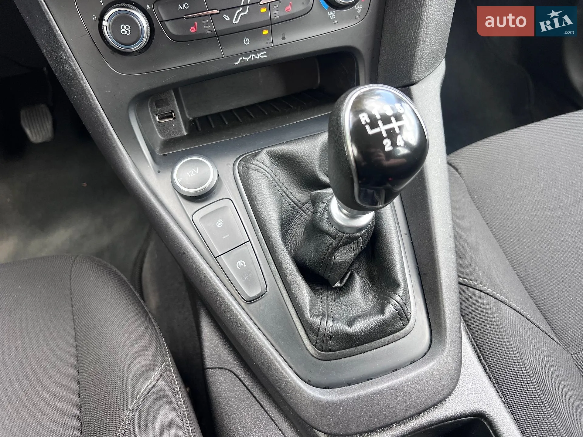 2015 Ford Focus - мініатюра 22