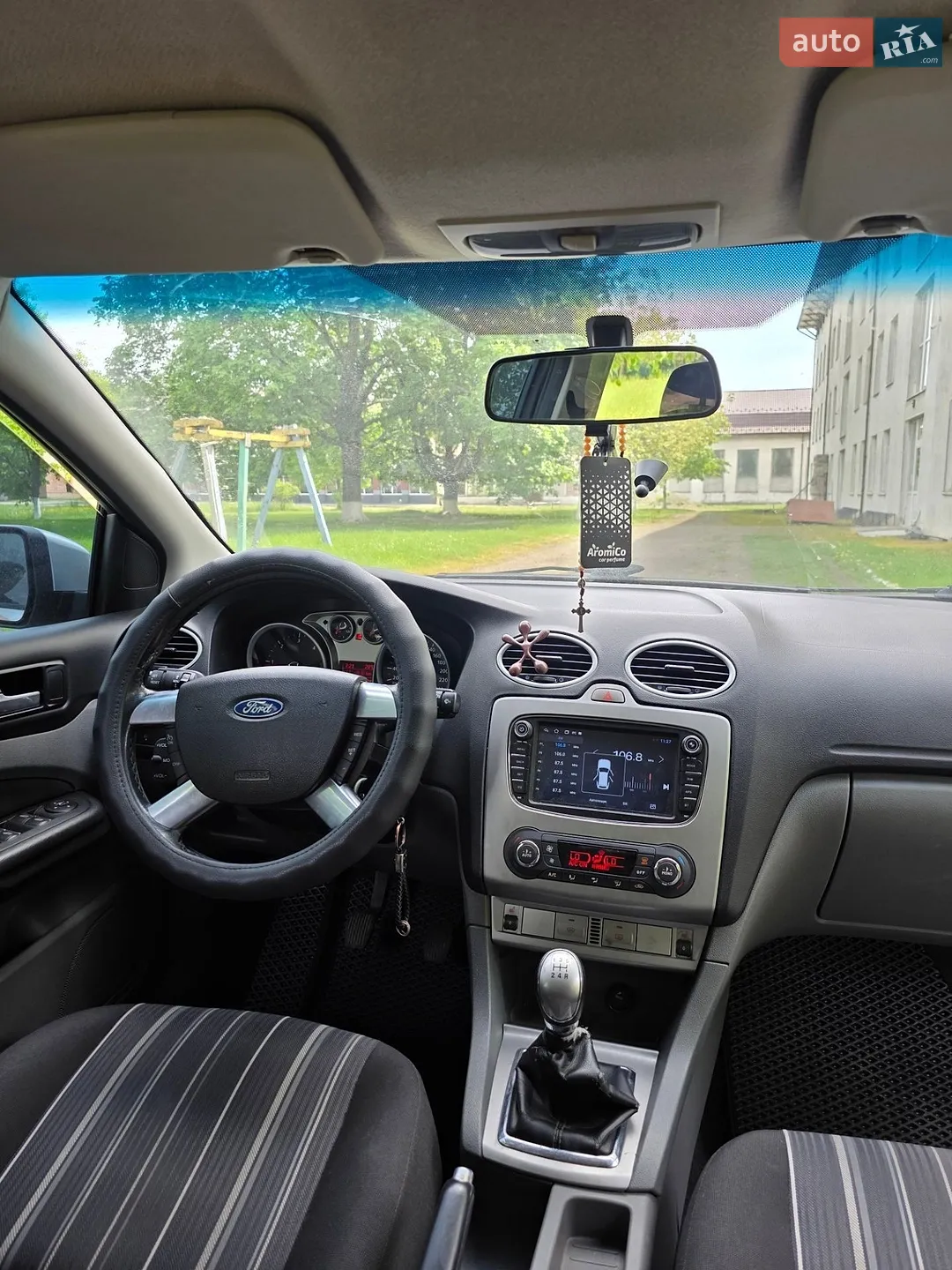 2010 Ford Focus - мініатюра 21