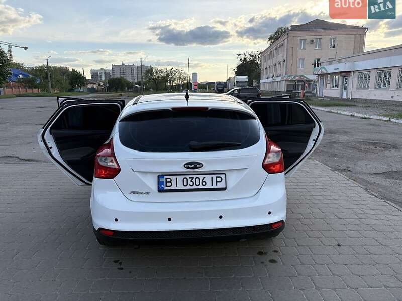 Хэтчбек Ford Focus 2012 в Полтаве